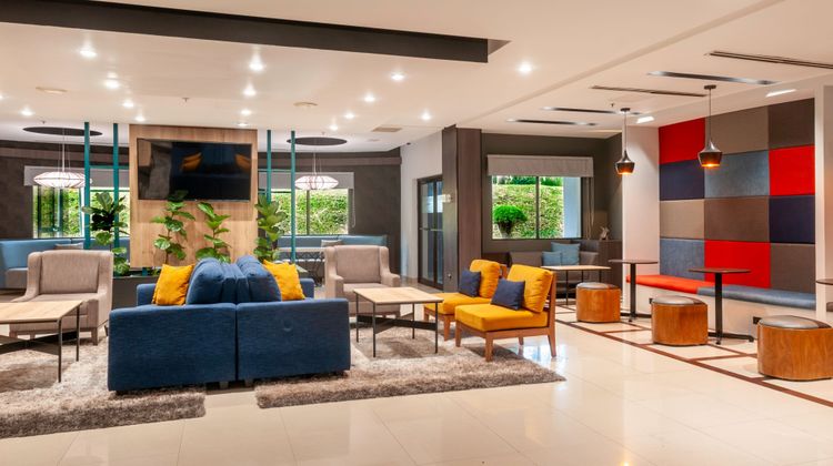 Courtyard by Marriott San Salvador Lobby