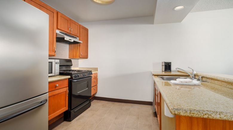 <b>Residence Inn Seattle Northeast/Bothell Suite</b>. Images powered by <a href="https://www.leonardoworldwide.com/" title="Leonardo Worldwide" target="_blank">Leonardo</a>.