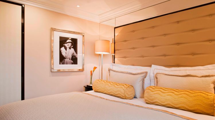 Wellesley Knightsbridge, Luxury Collec Room