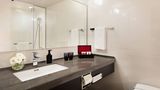 Courtyard by Marriott Shin-Osaka Station Room