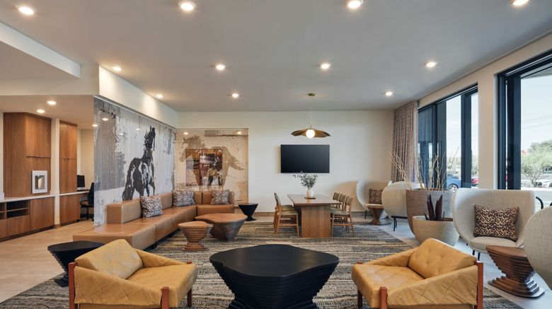 <b>Fairfield Inn & Suites Tempe Lobby</b>. Images powered by <a href="https://www.leonardoworldwide.com/" title="Leonardo Worldwide" target="_blank">Leonardo</a>.