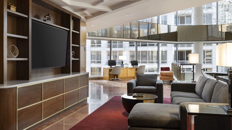 Residence Inn Downtown Magnificent Mile Lobby