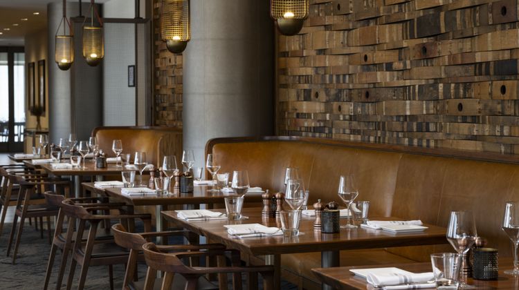 Residence Inn Downtown Magnificent Mile Restaurant