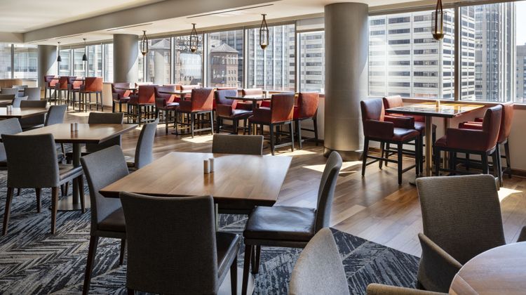 Residence Inn Downtown Magnificent Mile Restaurant