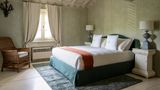 Elizabeth Country House Suite