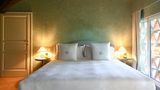 Elizabeth Country House Room