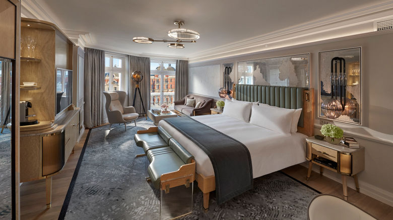 <b>Mandarin Oriental Hyde Park, London Suite</b>. Images powered by <a href="https://www.leonardoworldwide.com/" title="Leonardo Worldwide" target="_blank">Leonardo</a>.