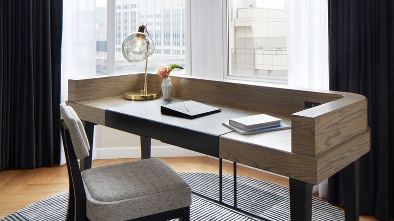 <b>The Luxury Collection Hotel Midtown Suite</b>. Images powered by <a href="https://www.leonardoworldwide.com/" title="Leonardo Worldwide" target="_blank">Leonardo</a>.