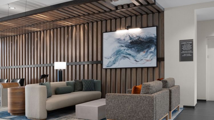 Delta Hotels Colonial Heights Lobby