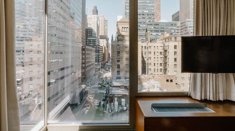 Club Quarters Hotel, Grand Central Suite