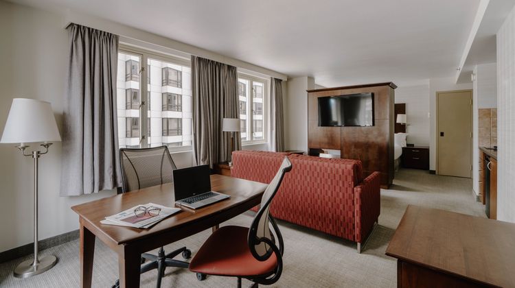 Club Quarters in San Francisco Suite