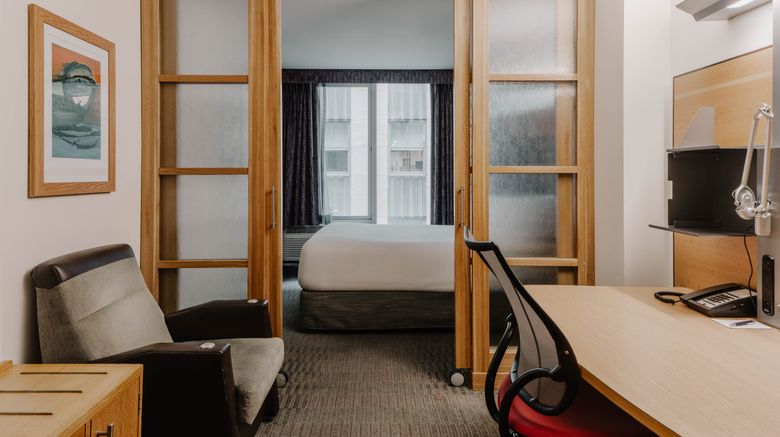 <b>The Jewel Hotel Suite</b>. Images powered by <a href="https://www.leonardoworldwide.com/" title="Leonardo Worldwide" target="_blank">Leonardo</a>.