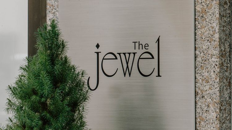 The Jewel Hotel Exterior