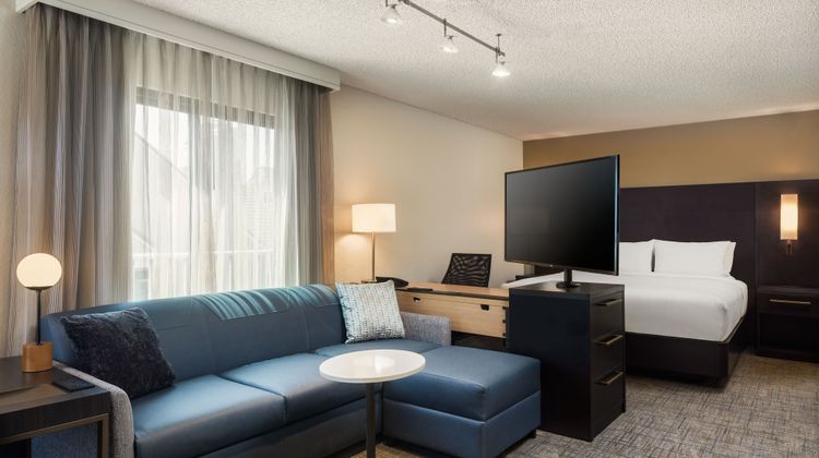 Residence Inn by Marriott Long Beach Suite