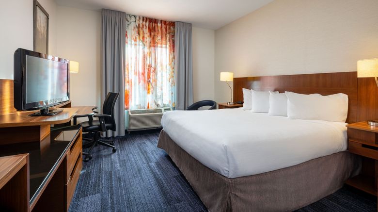 <b>Fairfield Inn & Suites Smithfield Room</b>. Images powered by <a href="https://www.leonardoworldwide.com/" title="Leonardo Worldwide" target="_blank">Leonardo</a>.