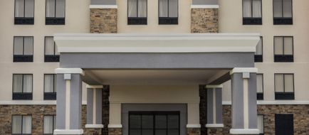 Holiday Inn Express/Stes W-Airport Area Exterior