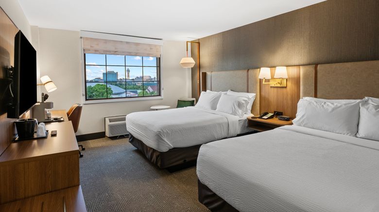 <b>Holiday Inn Niagara Falls Room</b>. Images powered by <a href="https://www.leonardoworldwide.com/" title="Leonardo Worldwide" target="_blank">Leonardo</a>.