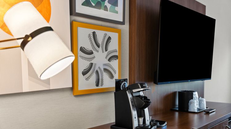 Holiday Inn Niagara Falls Room