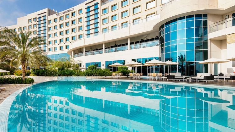 Crowne Plaza Muscat OCEC Exterior