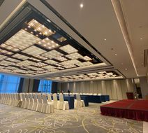 Holiday Inn Guangzhou South Lake Lobby
