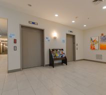 Holiday Inn Express Newington Lobby