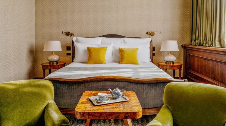 Soho House Chicago Room