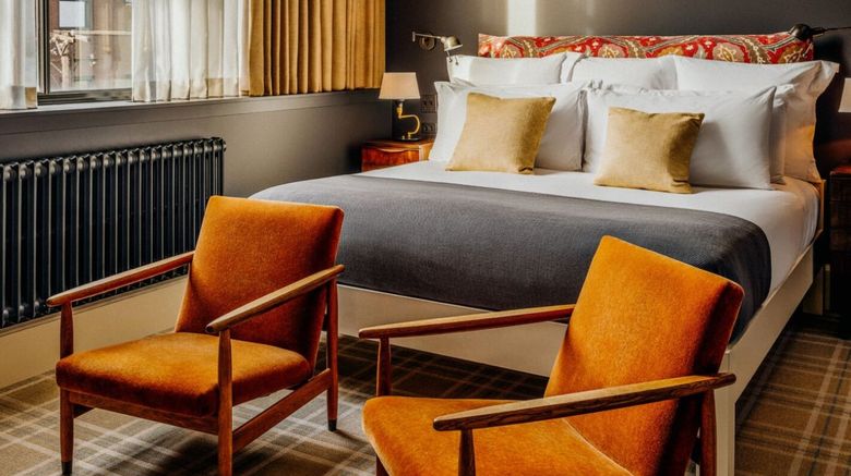 <b>Soho House Chicago Room</b>. Images powered by <a href="https://www.leonardoworldwide.com/" title="Leonardo Worldwide" target="_blank">Leonardo</a>.