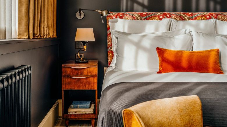 <b>Soho House Chicago Room</b>. Images powered by <a href="https://www.leonardoworldwide.com/" title="Leonardo Worldwide" target="_blank">Leonardo</a>.