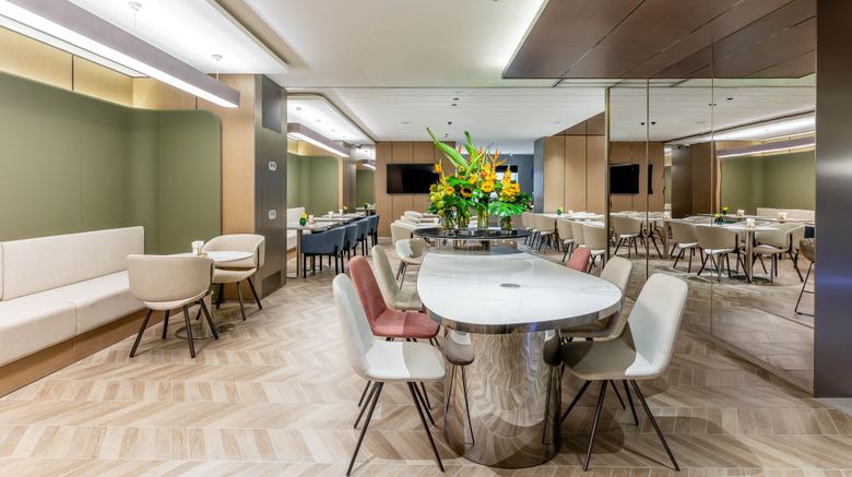 <b>Holiday Inn Express Jing'an Temple Restaurant</b>. Images powered by <a href="https://www.leonardoworldwide.com/" title="Leonardo Worldwide" target="_blank">Leonardo</a>.