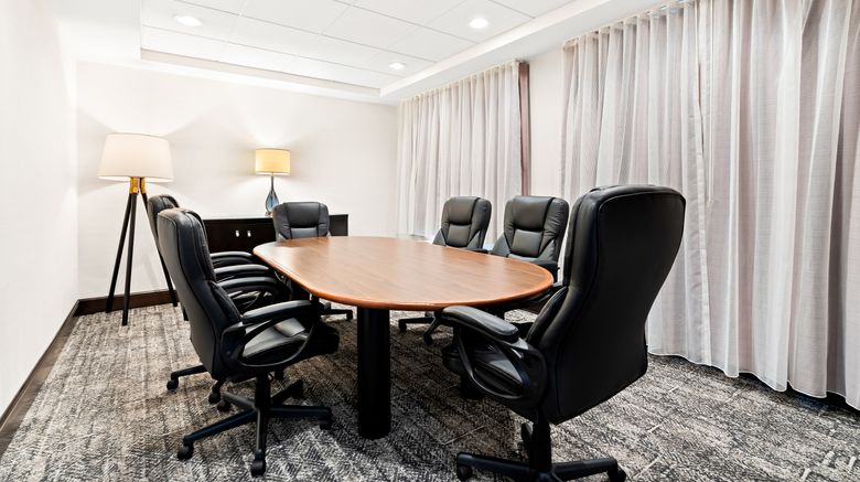 <b>Staybridge Suites Meeting</b>. Images powered by <a href="https://www.leonardoworldwide.com/" title="Leonardo Worldwide" target="_blank">Leonardo</a>.