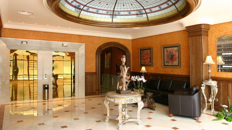 <b>Sercotel Guadiana Lobby</b>. Images powered by <a href="https://www.leonardoworldwide.com/" title="Leonardo Worldwide" target="_blank">Leonardo</a>.
