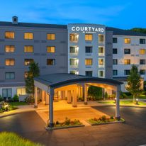 Courtyard Providence Lincoln