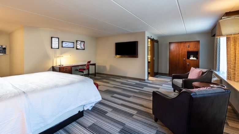 <b>Four Points by Sheraton Atlanta Arpt W Suite</b>. Images powered by <a href="https://www.leonardoworldwide.com/" title="Leonardo Worldwide" target="_blank">Leonardo</a>.