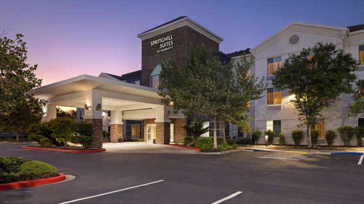 SpringHill Suites Turlock Exterior