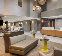 SpringHill Suites Turlock Lobby