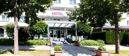 Novum Hotel Aviva Exterior