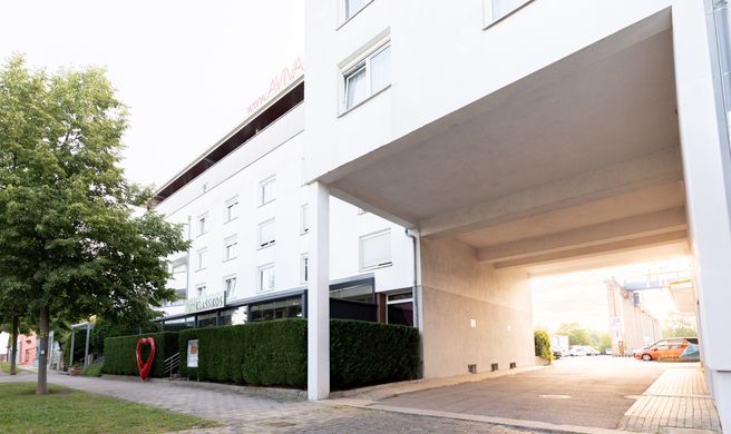 Novum Hotel Aviva Exterior