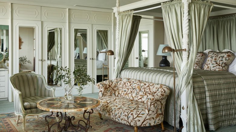 <b>Old Government House Hotel Suite</b>. Images powered by <a href="https://www.leonardoworldwide.com/" title="Leonardo Worldwide" target="_blank">Leonardo</a>.