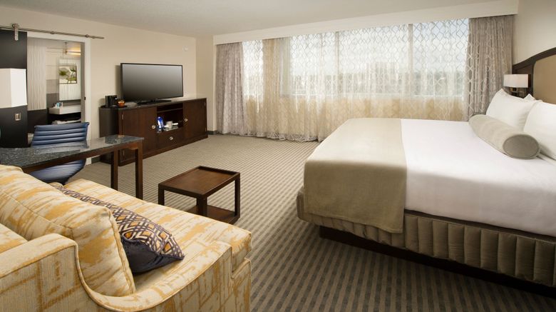 <b>Skybridge Seattle Airport Hotel Room</b>. Images powered by <a href="https://www.leonardoworldwide.com/" title="Leonardo Worldwide" target="_blank">Leonardo</a>.