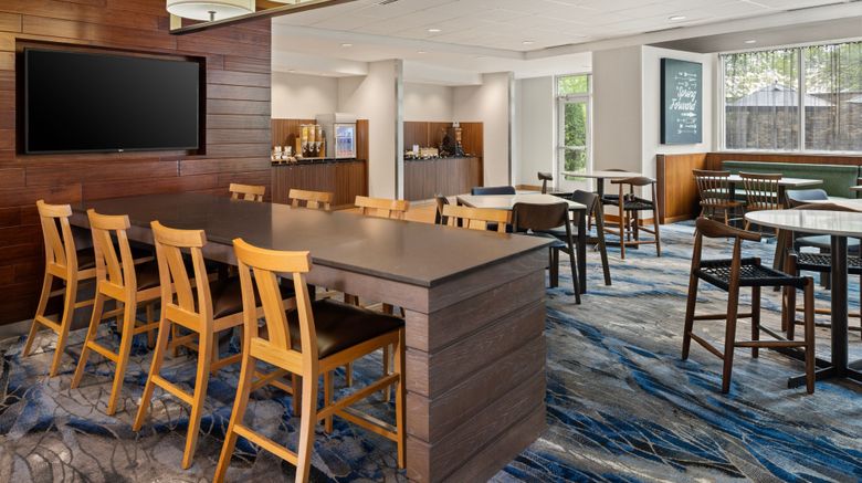 <b>Fairfield Inn & Suites Waterloo Restaurant</b>. Images powered by <a href="https://www.leonardoworldwide.com/" title="Leonardo Worldwide" target="_blank">Leonardo</a>.