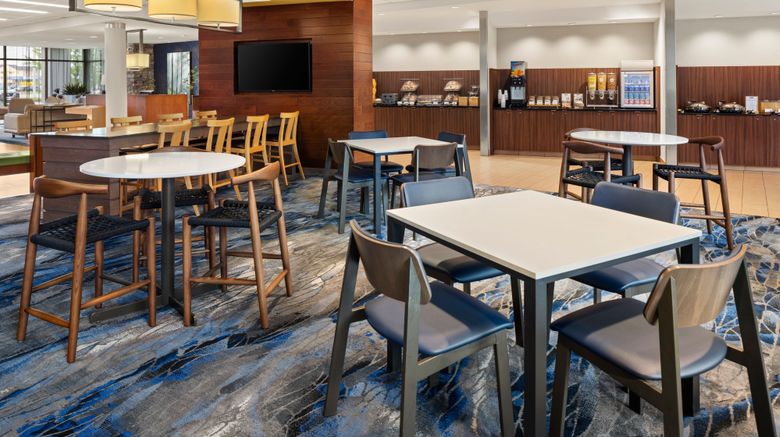 <b>Fairfield Inn & Suites Waterloo Restaurant</b>. Images powered by <a href="https://www.leonardoworldwide.com/" title="Leonardo Worldwide" target="_blank">Leonardo</a>.