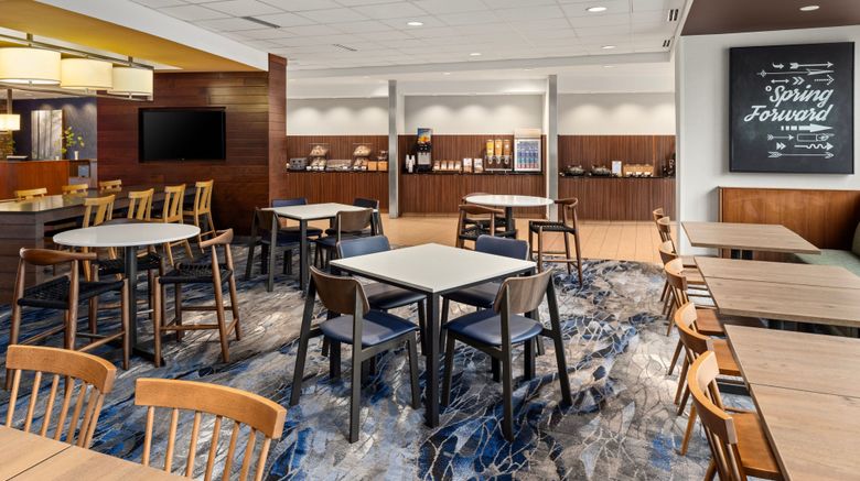<b>Fairfield Inn & Suites Waterloo Restaurant</b>. Images powered by <a href="https://www.leonardoworldwide.com/" title="Leonardo Worldwide" target="_blank">Leonardo</a>.