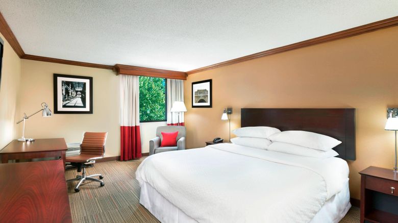 <b>Four Points Asheville Downtown Room</b>. Images powered by <a href="https://www.leonardoworldwide.com/" title="Leonardo Worldwide" target="_blank">Leonardo</a>.