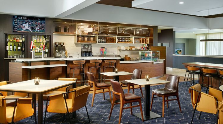 Courtyard by Marriott Charlottesville Restaurant