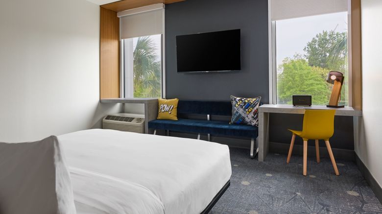 <b>aloft Charleston Airport & Conv Center Room</b>. Images powered by <a href="https://www.leonardoworldwide.com/" title="Leonardo Worldwide" target="_blank">Leonardo</a>.