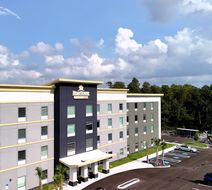HomeTowne Studios Tampa - Airport Exterior