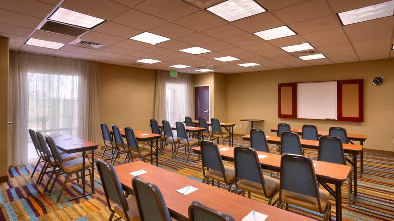 <b>Fairfield Inn & Suites Meeting</b>. Images powered by <a href="https://www.leonardoworldwide.com/" title="Leonardo Worldwide" target="_blank">Leonardo</a>.