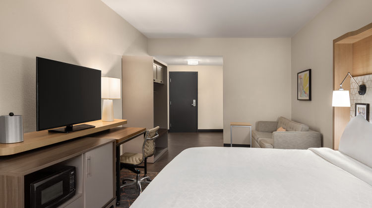 Holiday Inn Cheshire Southington Room