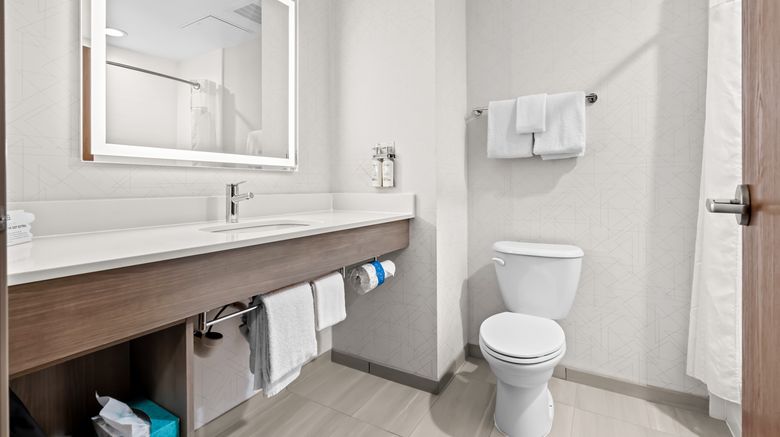 <b>Holiday Inn Express Room</b>. Images powered by <a href="https://www.leonardoworldwide.com/" title="Leonardo Worldwide" target="_blank">Leonardo</a>.