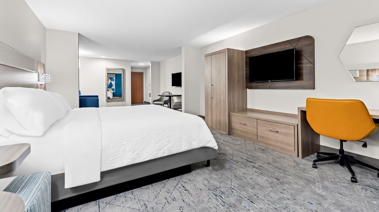<b>Holiday Inn Express Room</b>. Images powered by <a href="https://www.leonardoworldwide.com/" title="Leonardo Worldwide" target="_blank">Leonardo</a>.